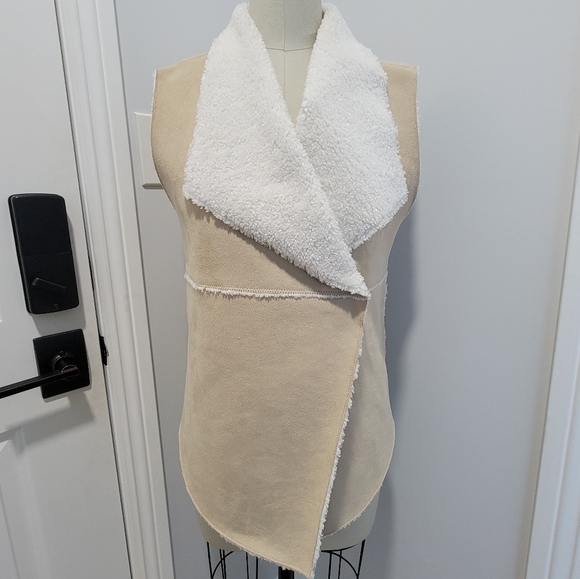 Dylan Boho Faux Suede Sherpa Fur Vest Size M - Picture 1 of 10